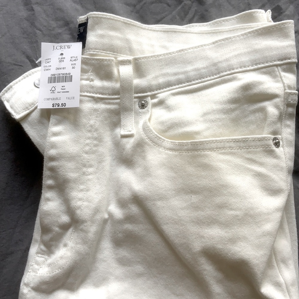 White boyfriend jeans